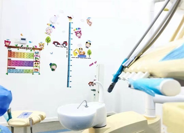 2026年江蘇南通薄荷博士口腔連鎖收費(fèi)價(jià)格 金屬矯正7200+洗牙78+ 好評(píng)不斷