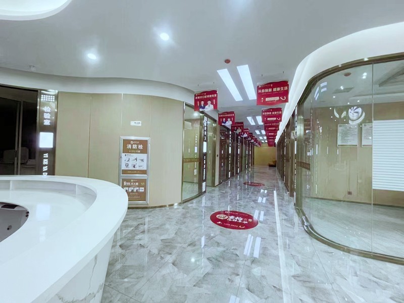 臨沂壹顆芽口腔費(fèi)用揭秘：種牙2500起/矯正7800+洗牙60+別錯(cuò)過(guò) 